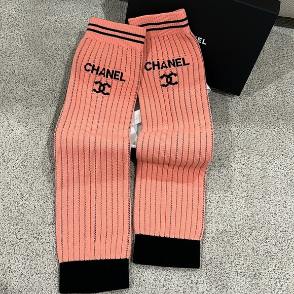 Chanel leg warmer - Picture 3 of 4